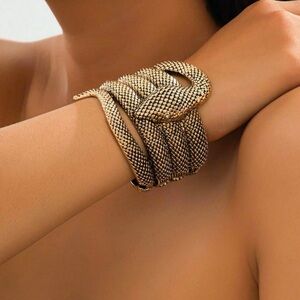 Elegant Gold Snake Bracelet